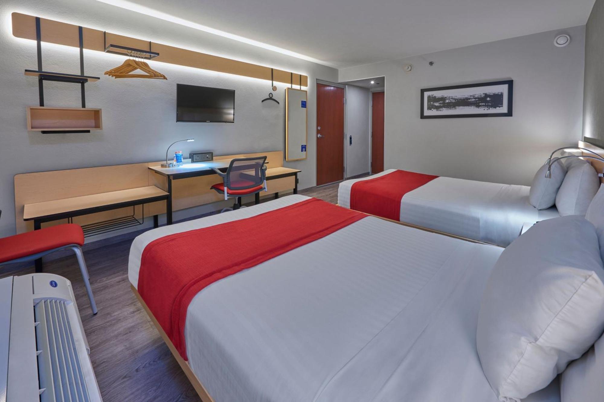 City Express By Marriott Irapuato Bagian luar foto