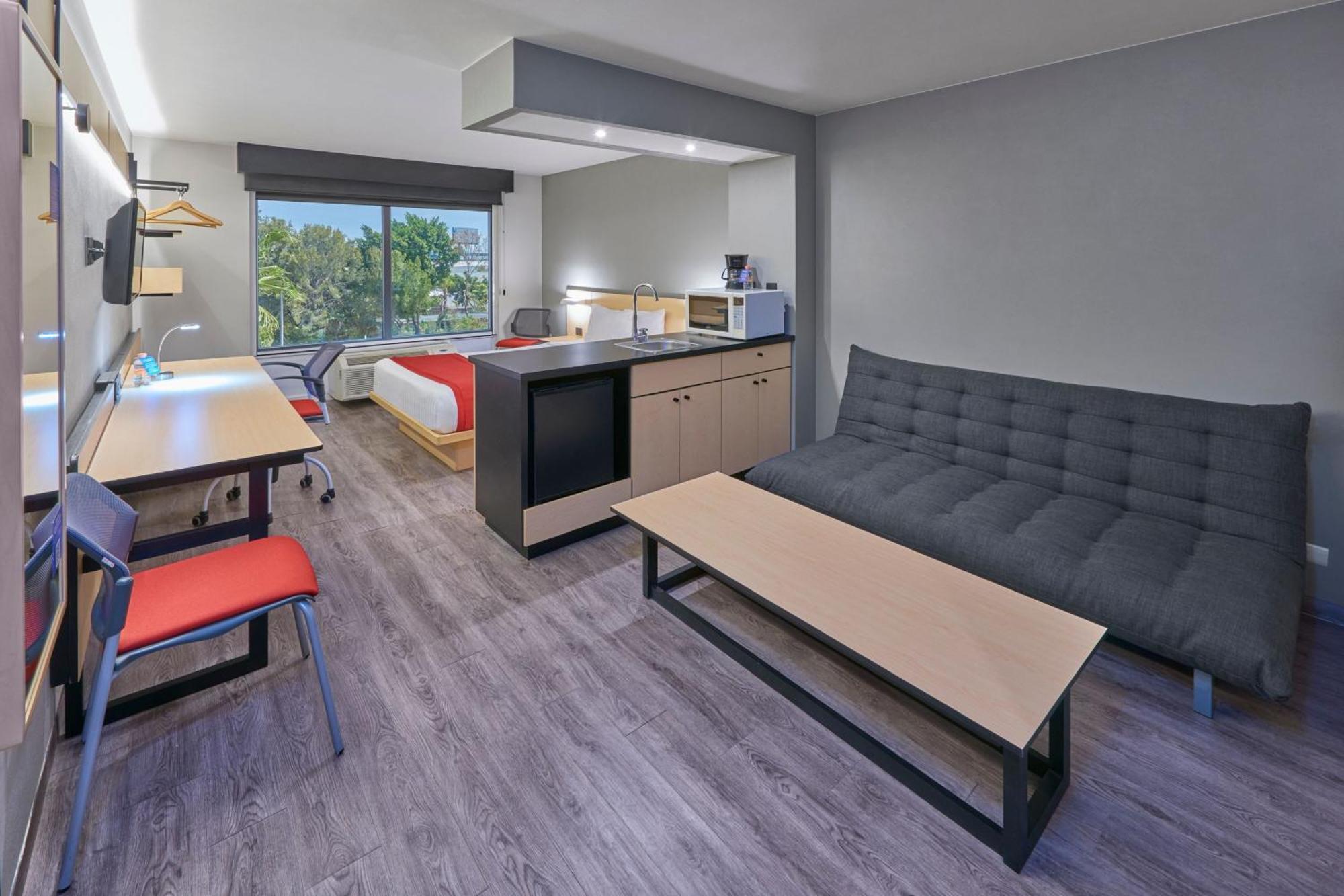 City Express By Marriott Irapuato Bagian luar foto